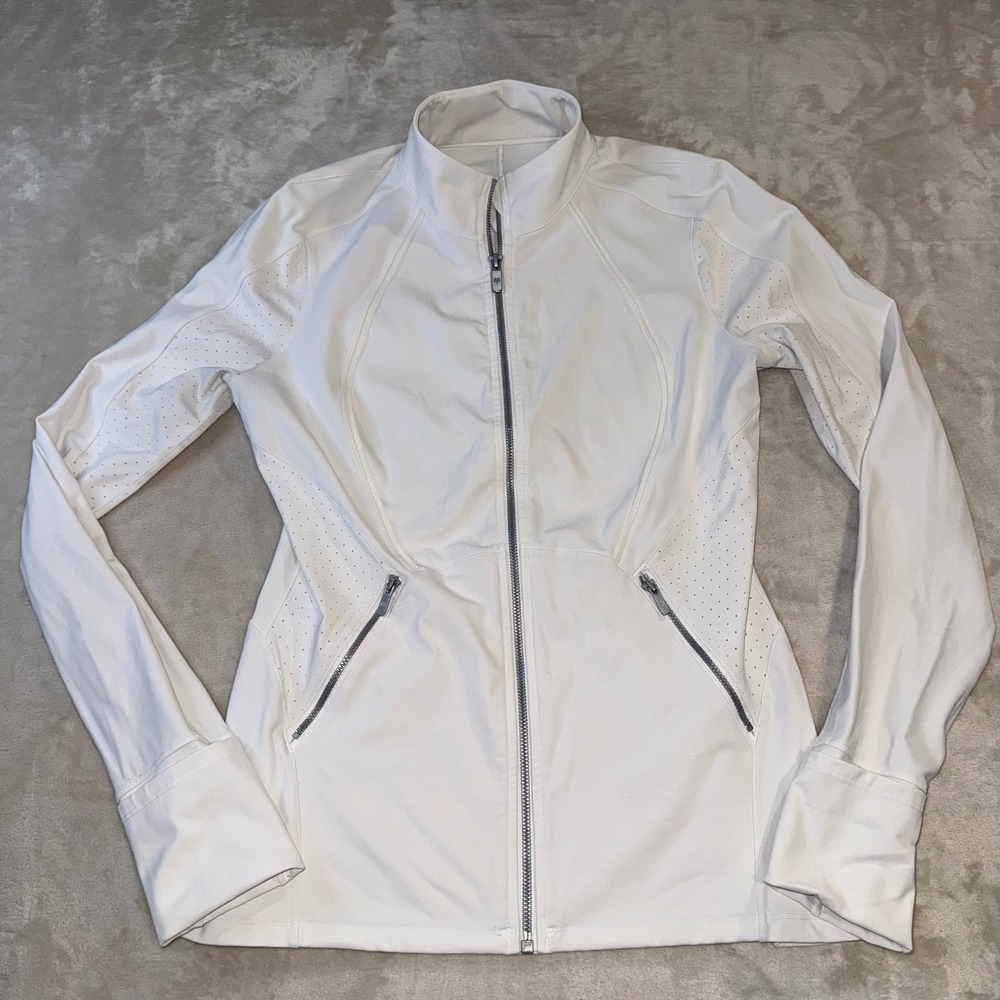 Lululemon Sleek Essentials Jacket White Full Zip Perforated Size 10 LW4AOYS